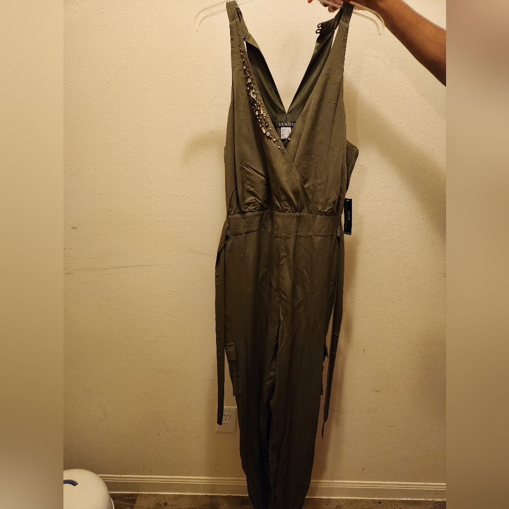 VENUS Green Jumpsuit V-Neck Wide Straps